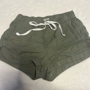 Roxy shorts